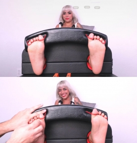 TheTickleRoom C Alice the Cosplayers Sensitive Small Feet