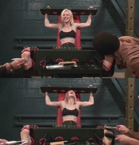 Astrid in stocks - Intensive double foot tickling + Upperbody 626Ƭ